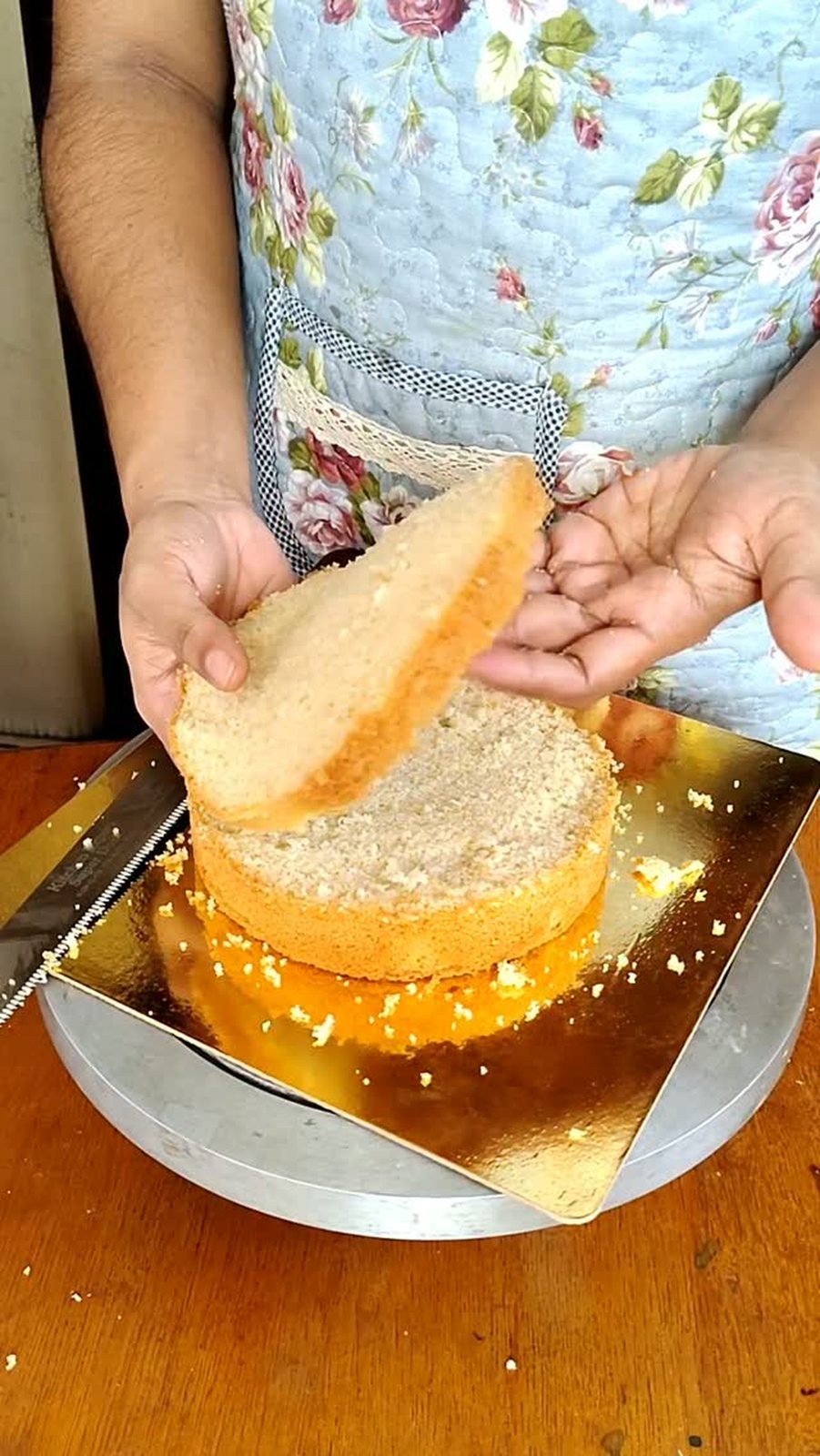 Sponge layers being prepared